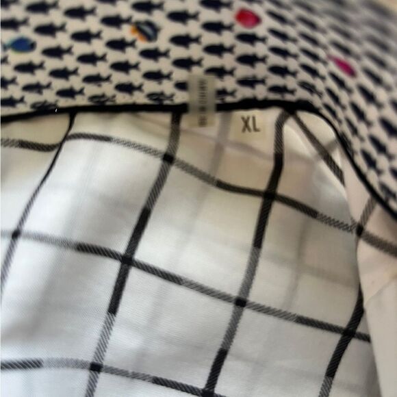 Beautiful Bugatchi L/S Casual Dress Shirt Like New Shaped Fit Size XL - Picture 5 of 9